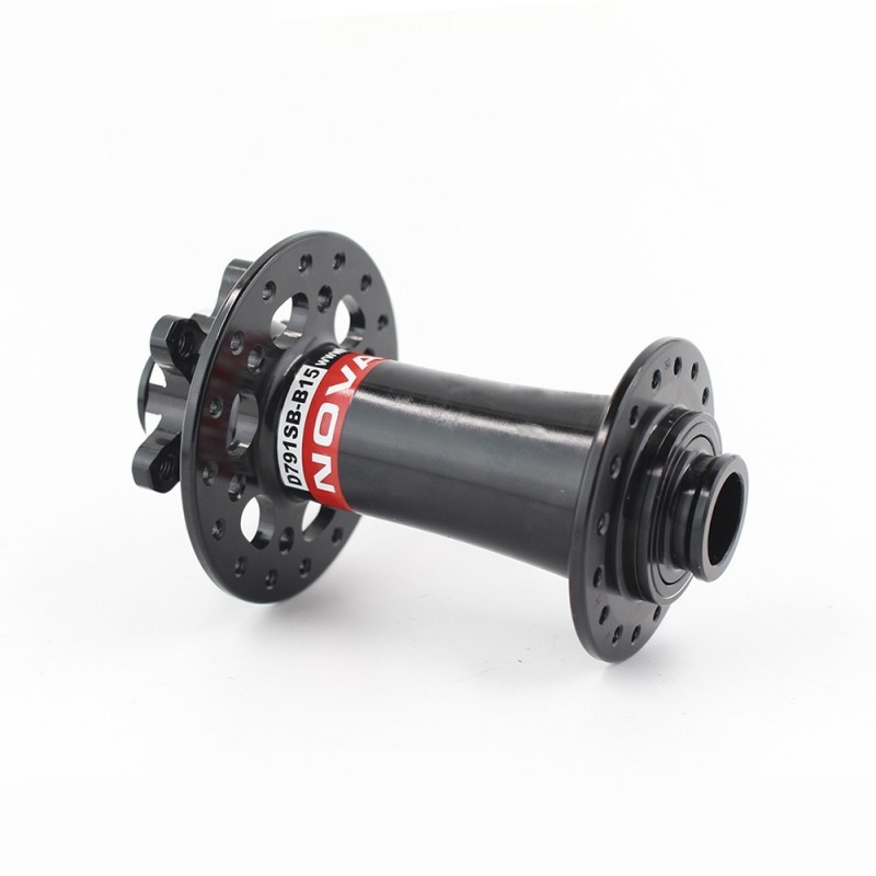 MAZA NOVATEC DELANTERA 15x110mm 28H  MOD.D791SB