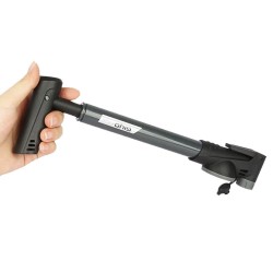 BOMBIN DE MANO CON MARCADOR DE PRESION 120 PSI GM-991 GIYO 2